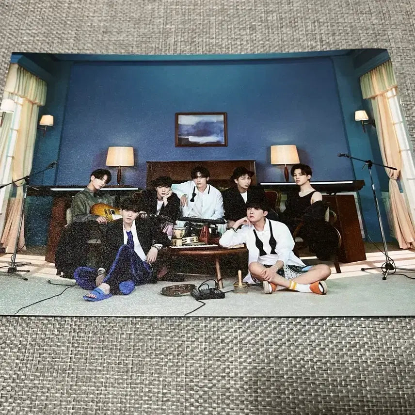[BUNJANG] BTS Bangtan Boys BE Album Photocard Polaroids Bundle Set / 방탄소년단 BE 단체 사진, 포카, 폴라 일괄