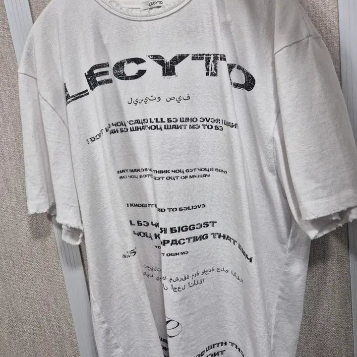 [BUNJANG] Recito Destroyed Oversized Logo T-Shirt / 레씨토 디스트로이드 오버사이즈 로고 티셔츠