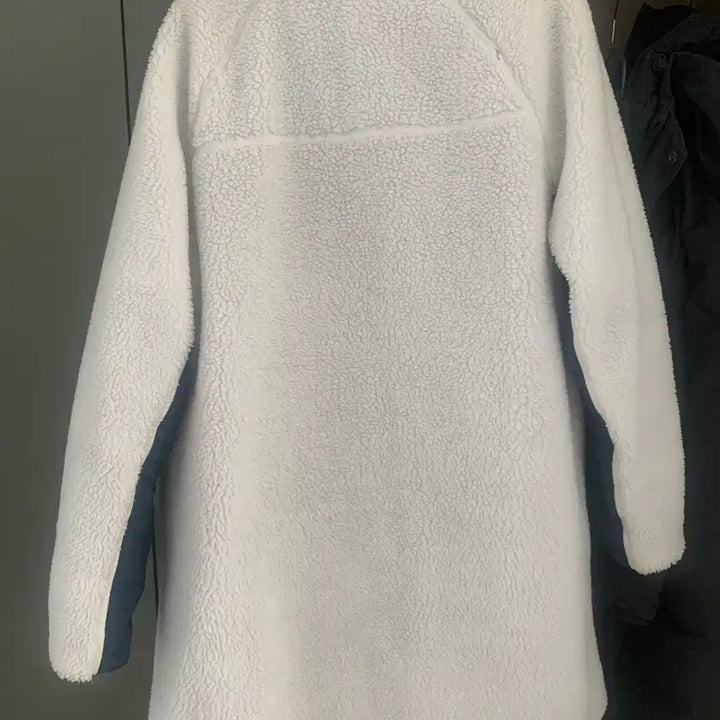 [BUNJANG] Adidas White Fleece Reversible Padded Jacket / 아디다스 흰색 뽀글이 플리스 리버시블 누빔패딩