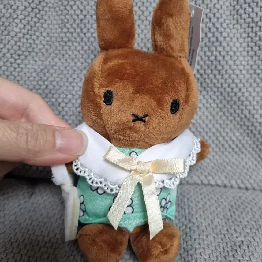 [BUNJANG] Tanning Miffy One Piece Doll Keychain / 태닝미피 원피스 인형키링