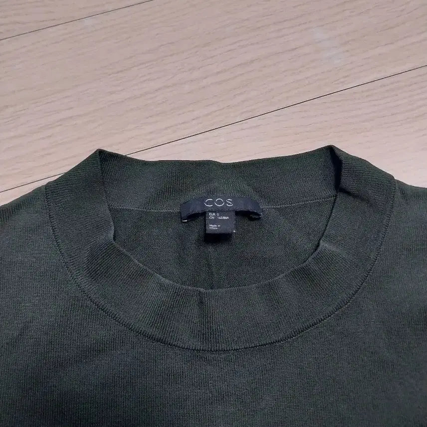 [BUNJANG] COS Pleated Sleeve Knit Top (Size S) / cos 소매 플리츠 니트55~66가능