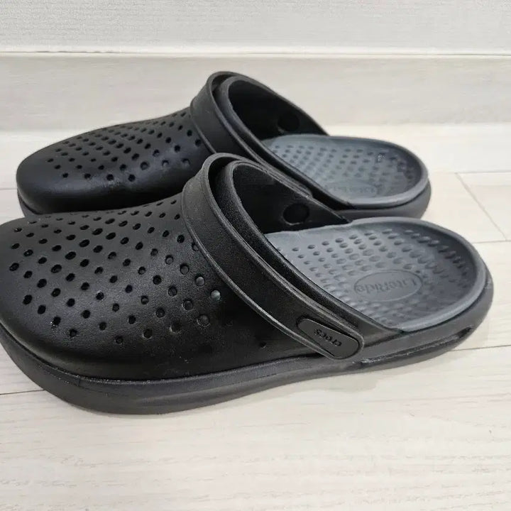 [BUNJANG] Crocs Literide Inmotion Clog Sandals Black 275 / 크록스 라이트라이드 인모션 클로그 샌들 슬리퍼 아쿠아슈즈 블랙 275