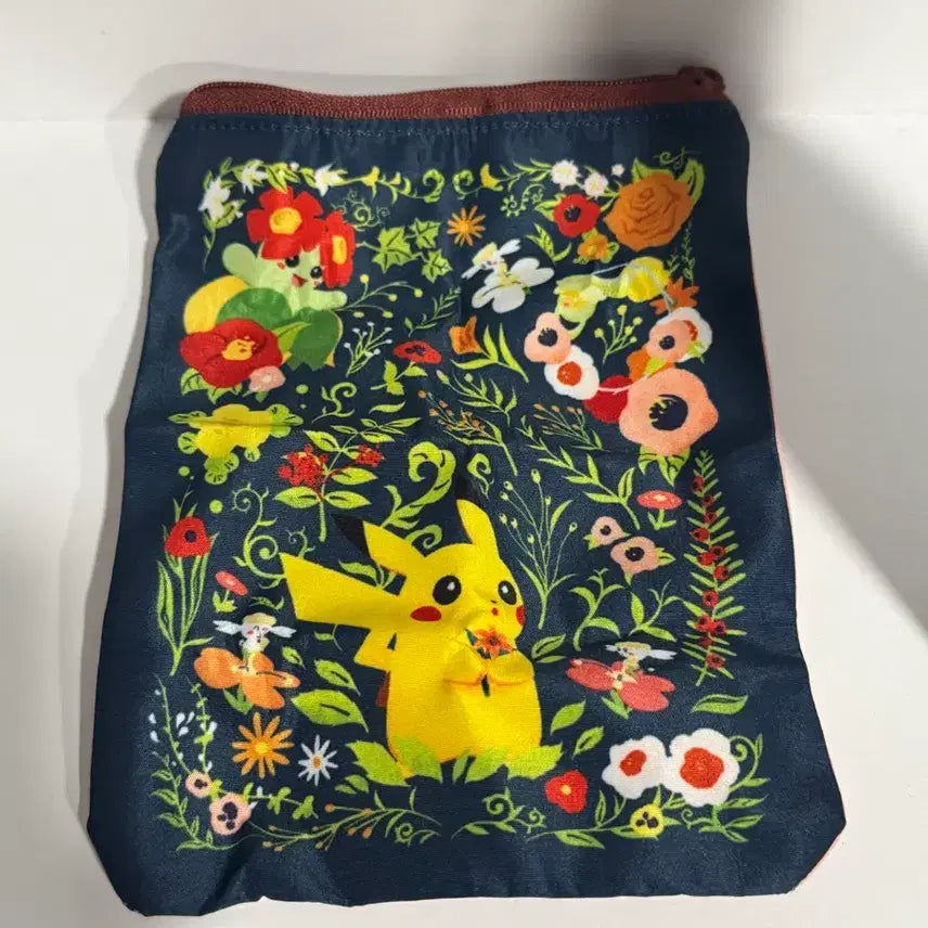 [BUNJANG] Pokemon 30th Anniversary Pouch / (배송비포함)포켓몬 30주년 파우치 판매합니다!
