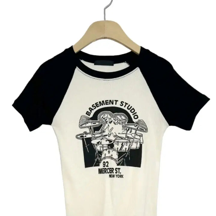 [BUNJANG] Ablie Y2K Style Colorblock Raglan Short Sleeve T-Shirt / 새상품급) 에이블리 Y2K 스타일 배색 레글런 반팔