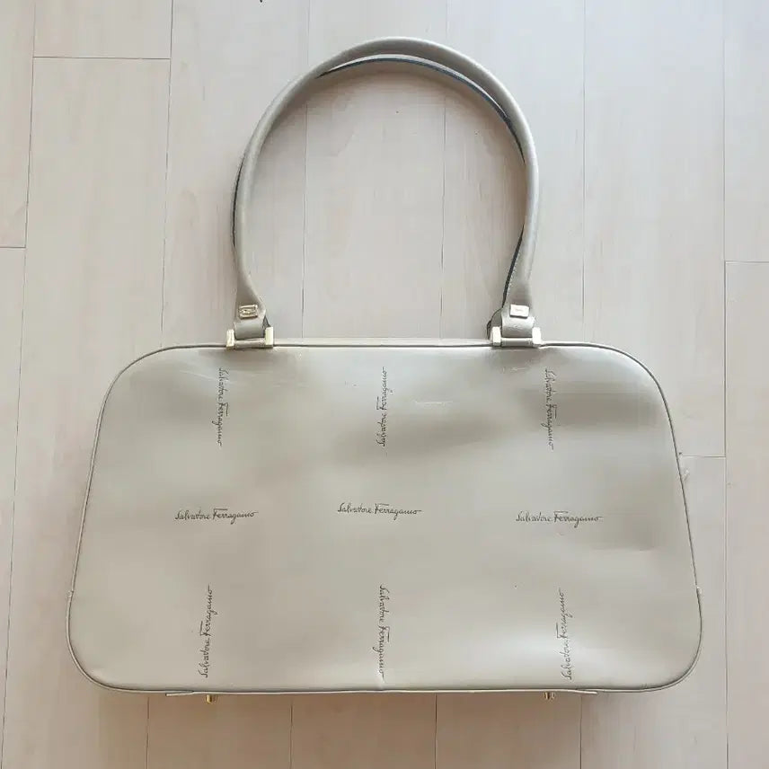 [BUNJANG] Salvatore Ferragamo Leather Shoulder and Tote Bag / 페라가모 숄더 및 토트백