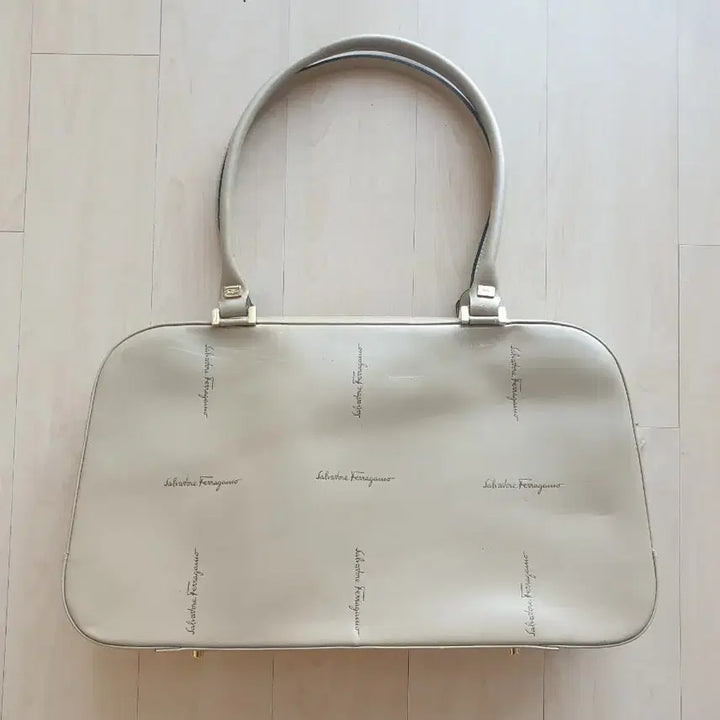 [BUNJANG] Salvatore Ferragamo Leather Shoulder and Tote Bag / 페라가모 숄더 및 토트백