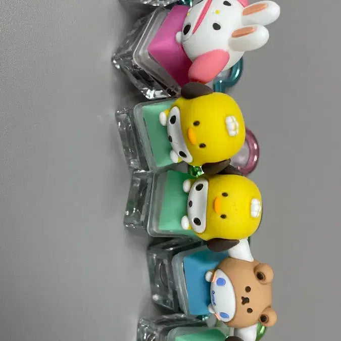 [BUNJANG] Sanrio Peek-a-Boo Keyring Charm / 산리오 빼꼼 키캡 키링