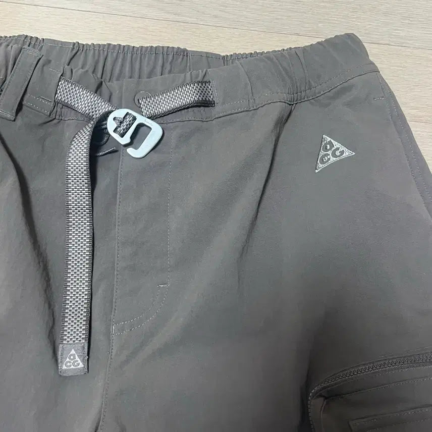 [BUNJANG] Nike ACG Cargo Shorts Ironstone / US-M 나이키 ACG 카고쇼츠 반바지 아이언스톤