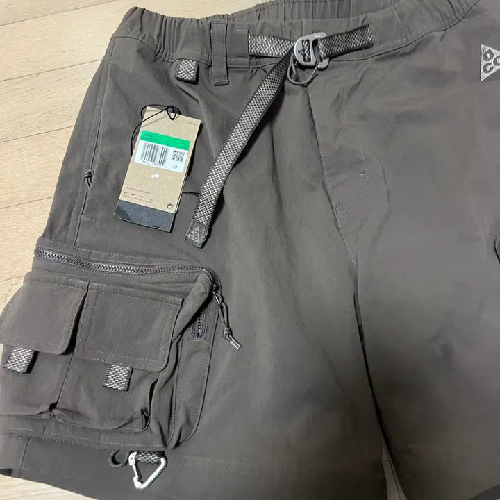 [BUNJANG] Nike ACG Cargo Shorts Ironstone / US-M 나이키 ACG 카고쇼츠 반바지 아이언스톤