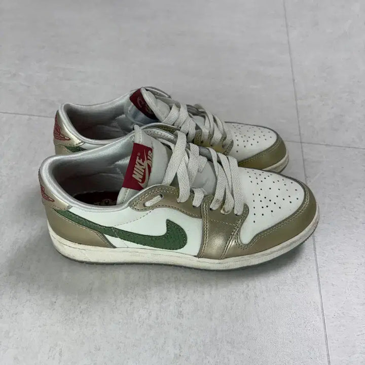 [BUNJANG] Nike Air Jordan 1 Retro Low OG Chinese New Year GS / 나이키 에어 조던1 레트로로우OG차이니스뉴이어235