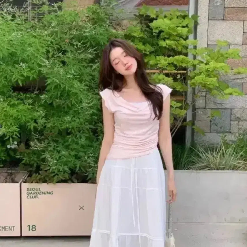 [BUNJANG] Levoir Off-Shoulder Sleeveless Top / 르브아 오프숄더 슬리브리스