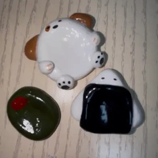 [BUNJANG] Warristone Dog, Onigiri, and Olive Shaped Figurine Set / 워리스톤
