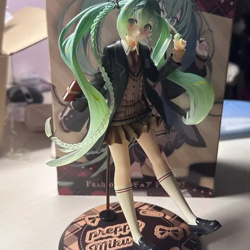 [BUNJANG] Taito Hatsune Miku School Uniform Figure / 타이토 하츠네 미쿠 교복 피규어