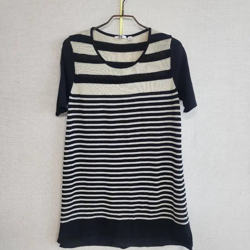 [BUNJANG] Uniqlo Striped Short Sleeve Knit T-Shirt / 유니클로 스트라이프 반팔 니트 티셔츠