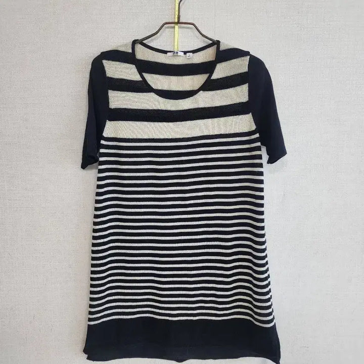 [BUNJANG] Uniqlo Striped Short Sleeve Knit T-Shirt / 유니클로 스트라이프 반팔 니트 티셔츠