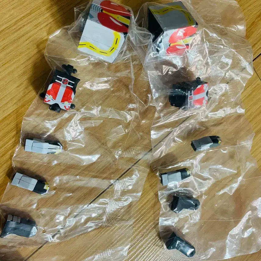 [BUNJANG] Kamen Rider Den-O Polygon Head Gacha Figure / 가면라이더 덴오 폴리곤헤드 가챠