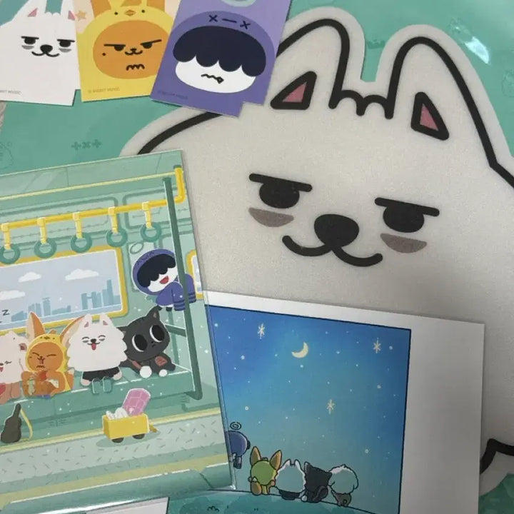 [BUNJANG] TXT Yeonjun Mousepad, Bookmark, Postcard Bundle Set (Sealed) / 뿔바투 마우스패드 용멍 원가양도 책갈피 엽서 미개봉 투바투 수빈