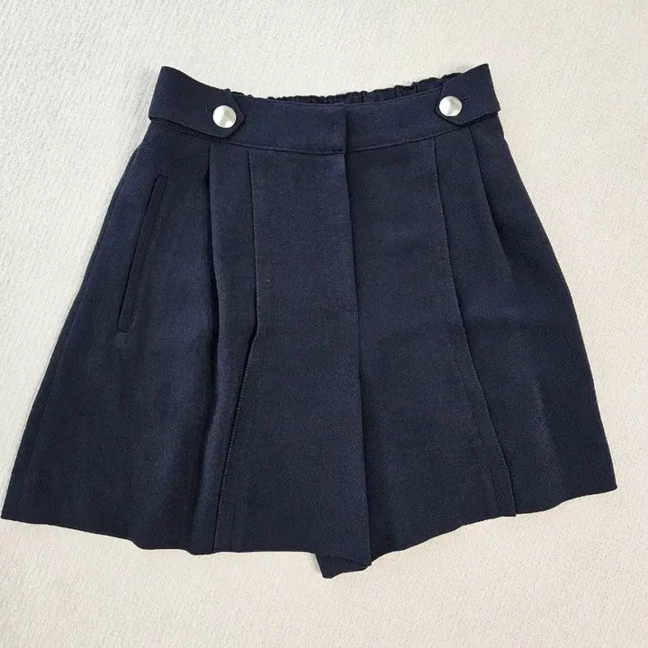 [BUNJANG] Second Floor High-Waisted Shorts with Back Elastic Band / 한섬 세컨플로어 반바지