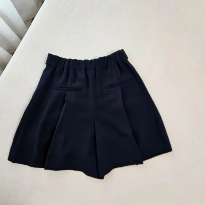 [BUNJANG] Second Floor High-Waisted Shorts with Back Elastic Band / 한섬 세컨플로어 반바지