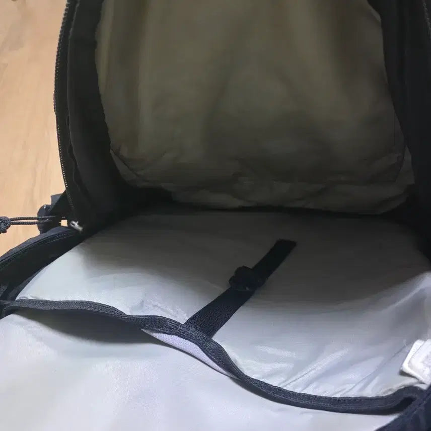 [BUNJANG] The North Face Recon 30L Backpack Black / 노스페이스 레콘 30L 백팩 블랙