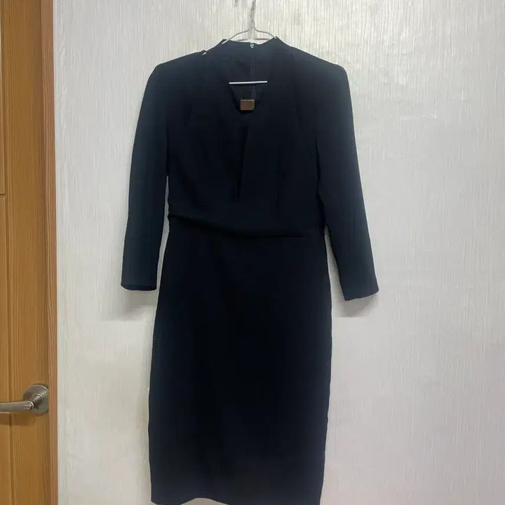 [BUNJANG] Black Midi Dress for Formal Occasions / 하객룩 블랙 원피스