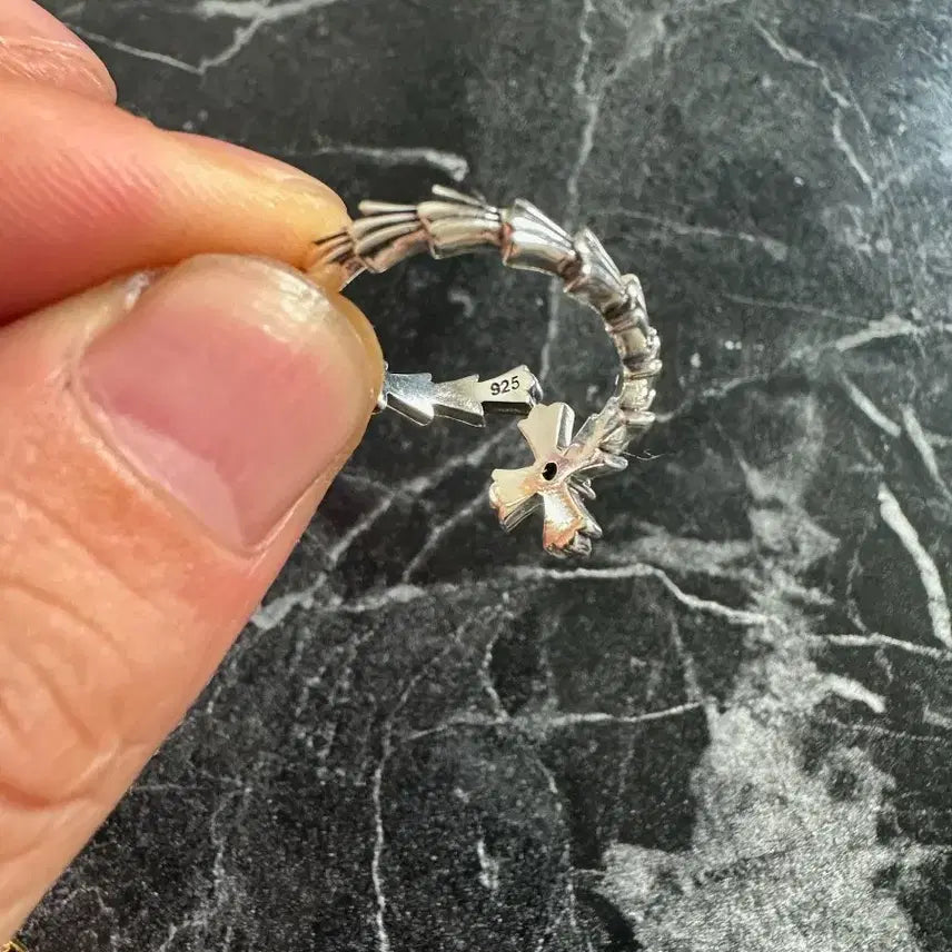 [BUNJANG] 925 Sterling Silver Cross Motif Ring / 십자 모티브 925실버 반지