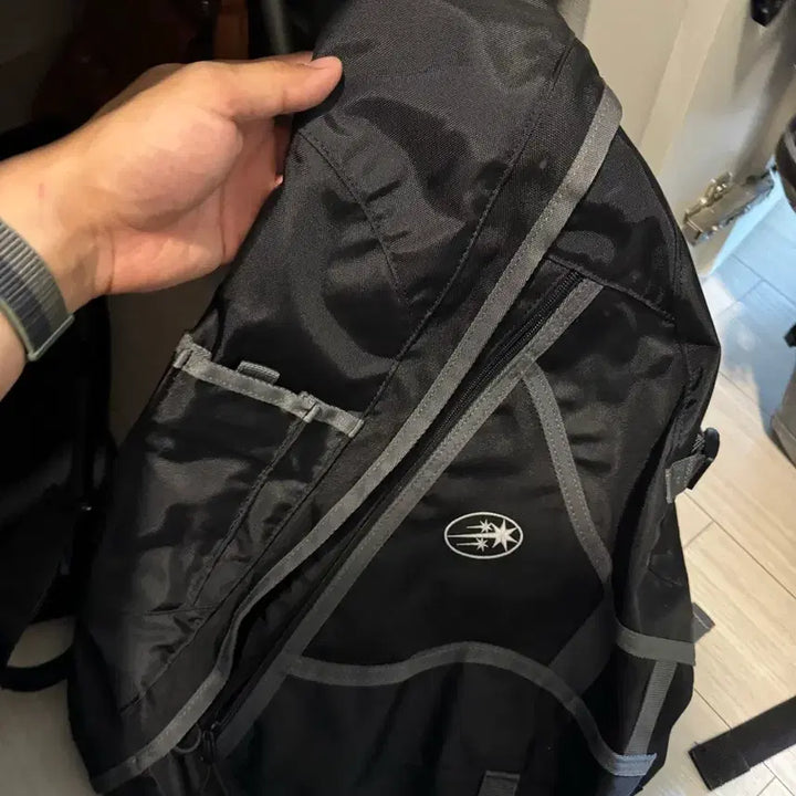 [BUNJANG] Nice Ghost Club Sling Bag Black / 나이스고스트클럽 슬링백 블랙 팝니다