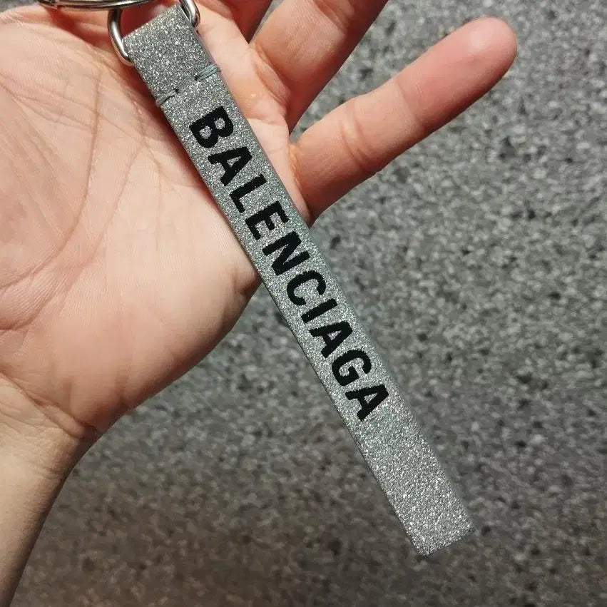 [BUNJANG] Balenciaga Silver Glitter Keyring / 발렌시아가 실버 글리터 키링