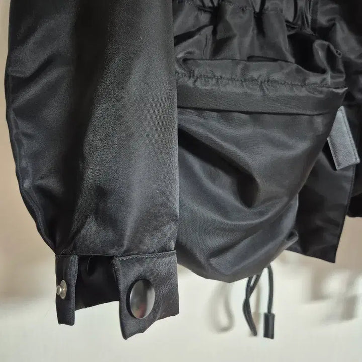 [BUNJANG] Prada Re-Nylon Hooded Windbreaker Jacket / 프라다 리나일론 후드바람막이