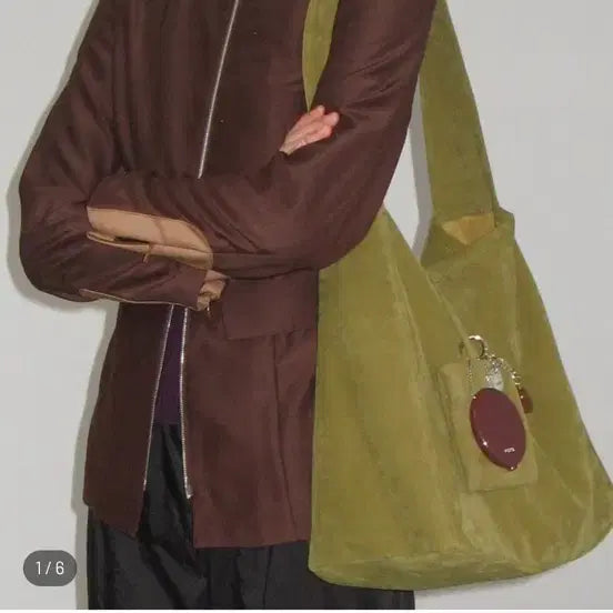 [BUNJANG] POTE Suede Hobo Bag Olive / pote 스웨이드 호보백 올리브
