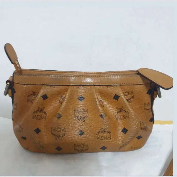 [BUNJANG] MCM Logo Mini Crossbody Bag / MCM 로고 미니 크로스백