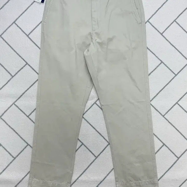 [BUNJANG] Polo Ralph Lauren Challenger Straight Fit Chino Pants - Light Beige (New With Tags) / (새제품/ 33/30) 폴로 샐린저 스트레이트핏 치노팬츠 - 라이트베이지