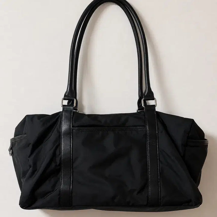 [SOLD OUT] Matin Kim 마뗑킴 블랙 나일론 투포켓 숄더백