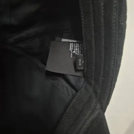 [BUNJANG] Balenciaga Logo Embroidered Baseball Cap / 발렌시아가 볼캡 모자(59L 번개케어 완료)
