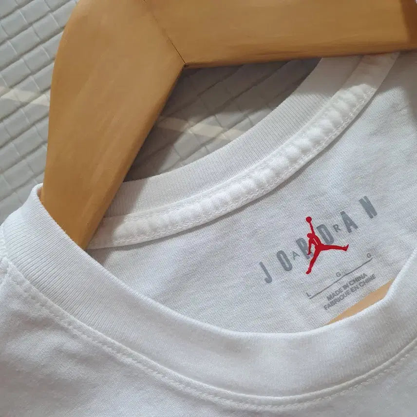 [BUNJANG] Nike Jordan Graphic T-Shirt / .100 나이키 조던 반팔 티셔츠
