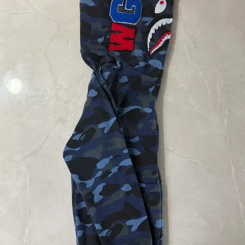 [BUNJANG] Bape Color Camo Shark Full Zip Hoodie Navy / 베이프 컬러 카모 샤크 풀 집업 후드 네이비