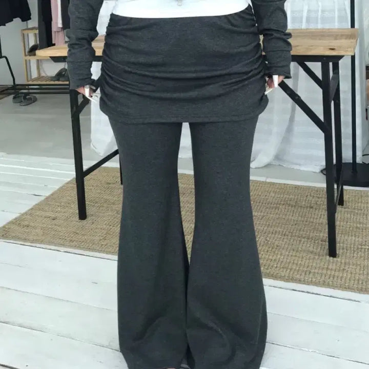 [BUNJANG] DAISY TWEL Small Shirring Layered Bootcut Skirt Pants Black / 데이지투엘 사이드 셔링 레이어드 부츠컷 치마 바지 블랙