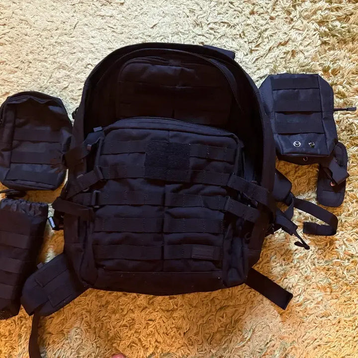 [BUNJANG] 5.11 Tactical Rush12 Backpack (Black) with Additional Strap and Waist Belt / 511 러쉬12(검)+추가스트랩+허리벨트
