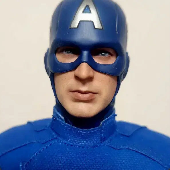 [BUNJANG] Hot Toys Avengers Endgame Captain America 2012 Version Action Figure / 핫토이 앤드게임 캡틴아메리카 2012버젼( 바디 개수)
