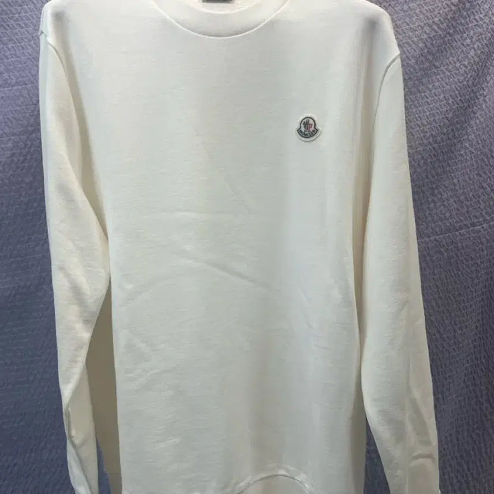 [BUNJANG] Moncler Logo Patch Sweatshirt White XXL / 몽클레어 로고 패치 스웻셔츠 화이트 XXL (24SS 동일모델 / 정품)