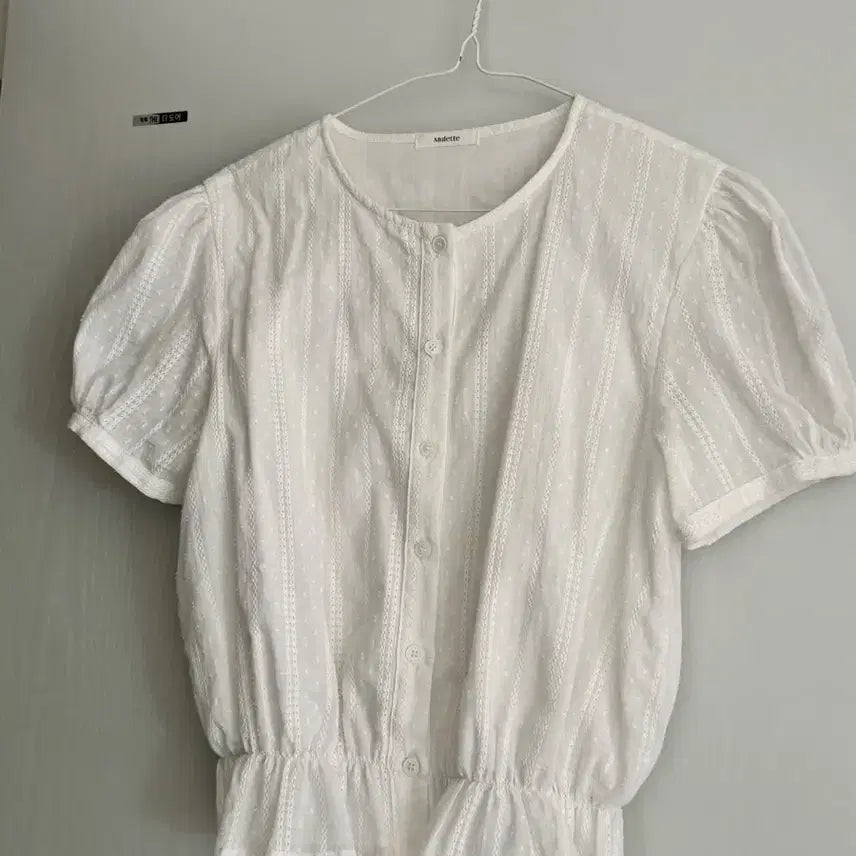[BUNJANG] Murett Lace Puff Blouse / 뮤레트 레이스 퍼프 블라우스