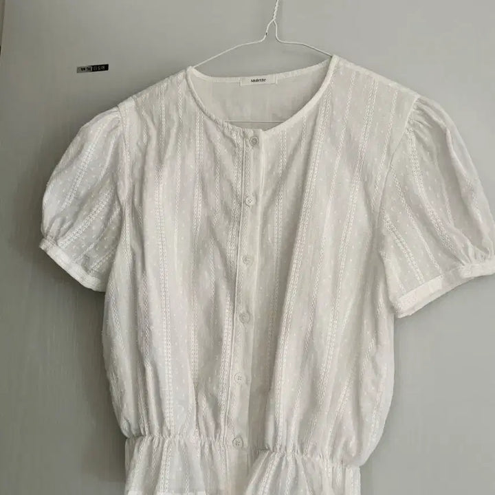 [BUNJANG] Murett Lace Puff Blouse / 뮤레트 레이스 퍼프 블라우스
