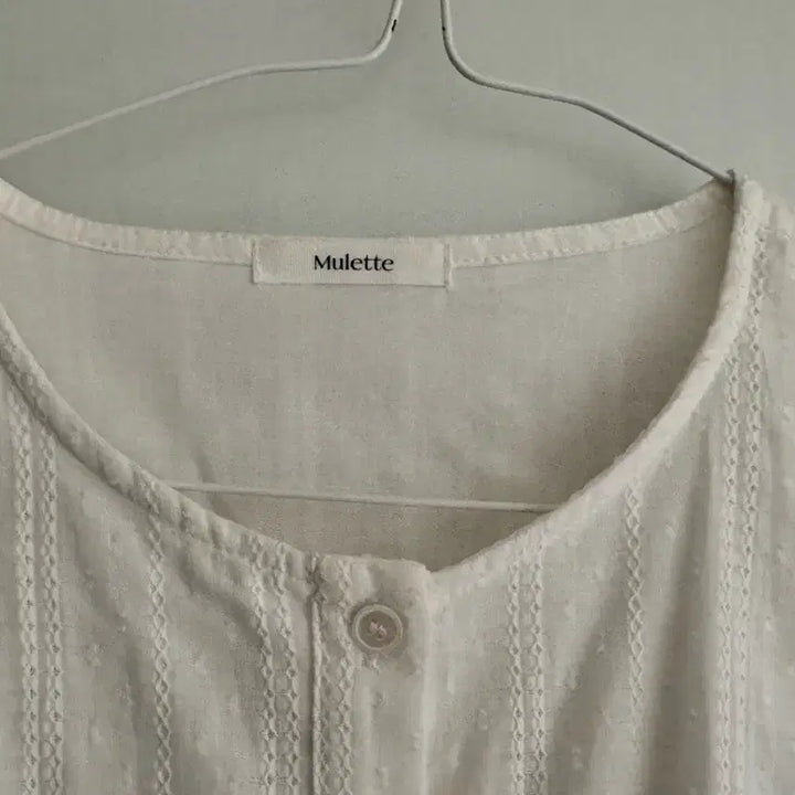 [BUNJANG] Murett Lace Puff Blouse / 뮤레트 레이스 퍼프 블라우스