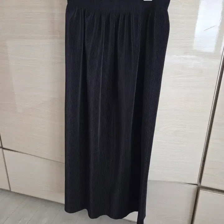 [BUNJANG] Black Pleated Long Skirt / 검정색 플리츠 치마