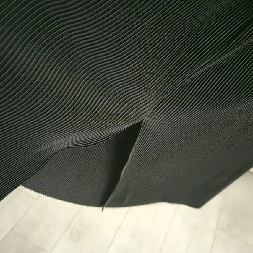 [BUNJANG] Black Pleated Long Skirt / 검정색 플리츠 치마