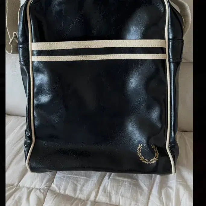 [BUNJANG] Fred Perry Vintage Crossbody Messenger Bag / [정품] Fred Perry 프레드페리 빈티지 크로스백 메신저백