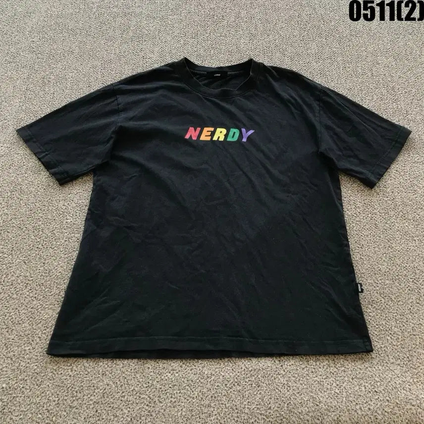 [BUNJANG] NERDY Rainbow Logo Short Sleeve T-Shirt Black L / 널디 NERDY 레인보우 로고 반팔 티셔츠 블랙 L