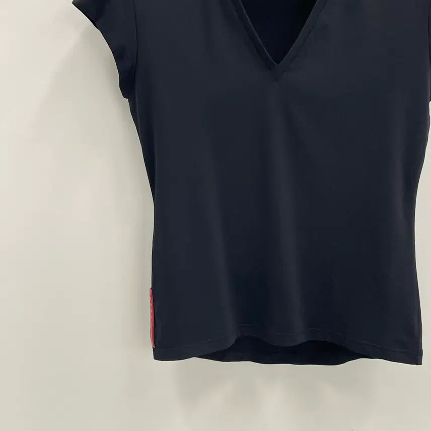 [SOLD OUT] 프라다 여성44-55 딱붙 블랙 올드 리네아로사 나일론 반팔 티셔츠