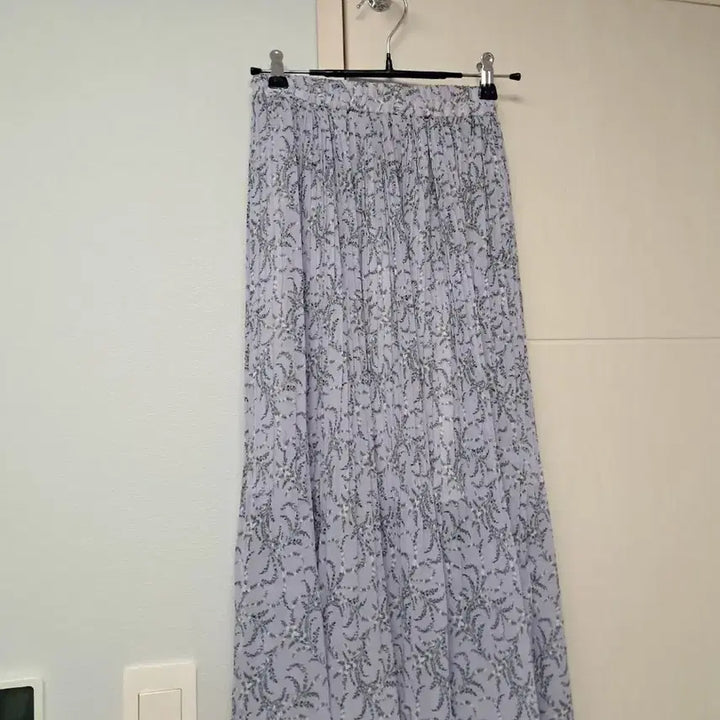[BUNJANG] Light Purple Floral Pattern Long Pleated Skirt / 연보라 플라워 패턴 롱 플리츠 스커트