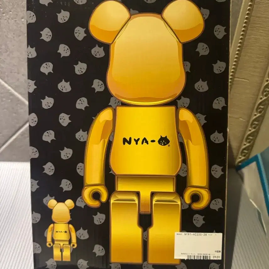 [BUNJANG] Bearbrick Nya Gold Plated 400% + 100% Set / 베어브릭 400%100% 냐 골드 BEARBRICK NYA